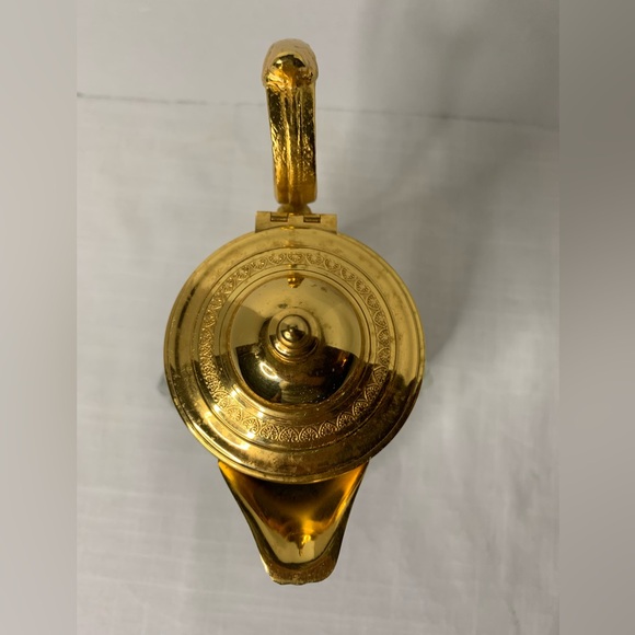 VINTAGE BARWARE | Wine/Liquor/Water Decanter, Decanter with Ornate Metal Top - Picture 2 of 8